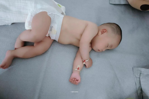 临夏宝宝口水多怎么回事